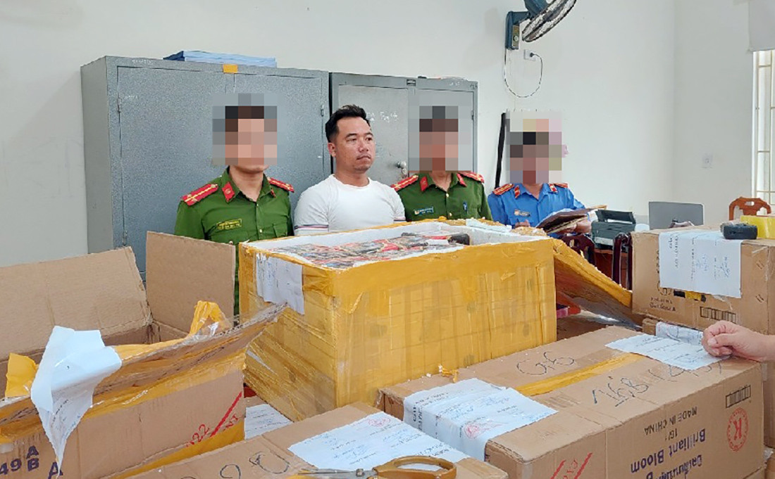 Thuê nhà bằng tên giả, cầm đầu đường dây tiêu thụ hơn nửa tấn pháo nổ