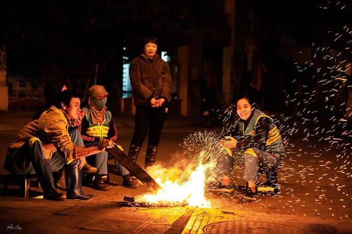 Thời tiết ngày 3/12: Miền Bắc rét chồng rét, Nam Bộ mưa to