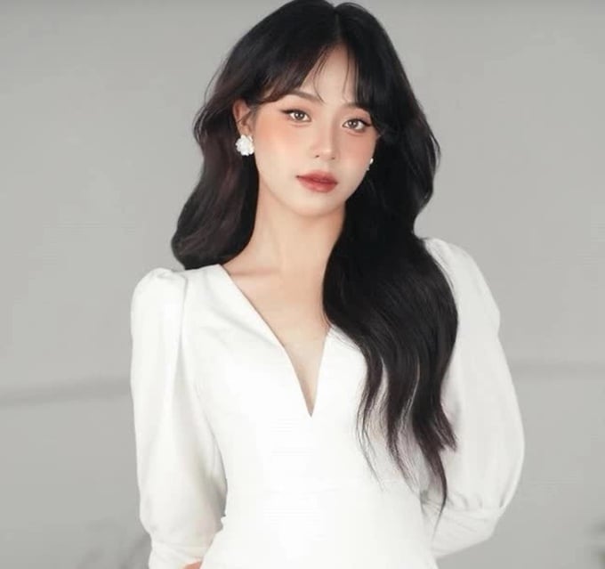 Gu thời trang đời thường ngọt ngào, nữ tính của Tân Hoa hậu Thanh Thủy