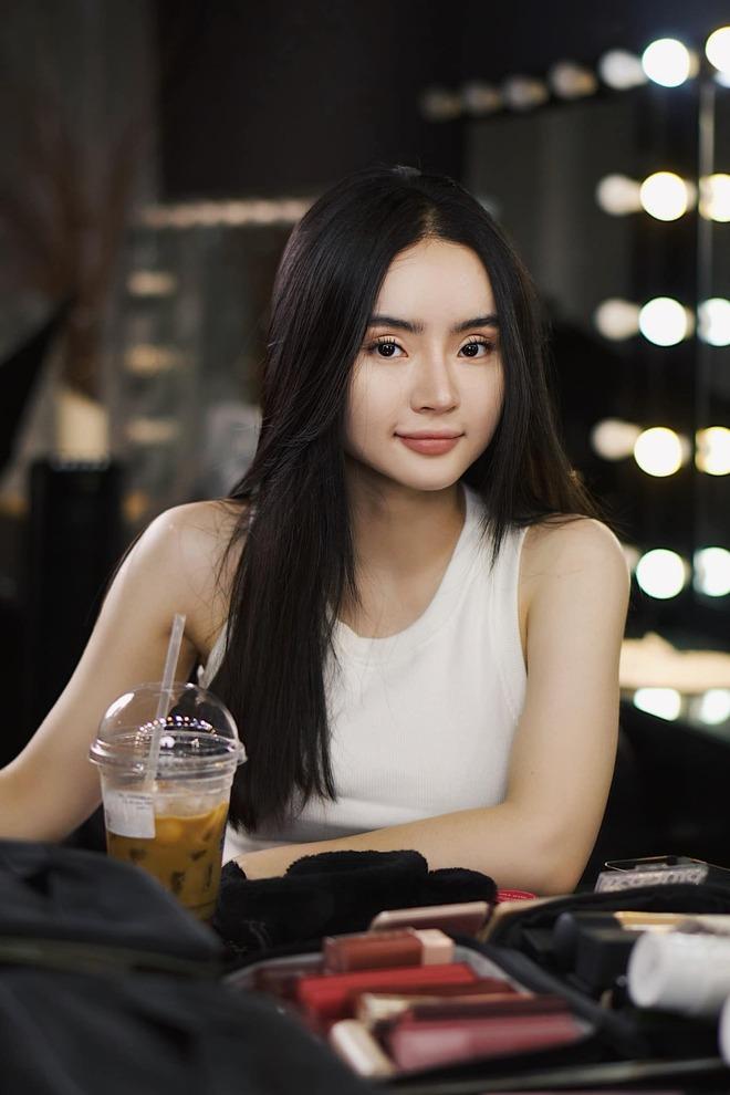 Em gái Angela Phương Trinh bị tấn công