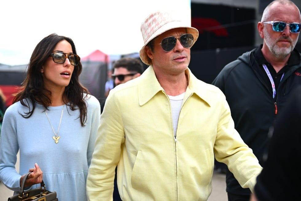 Brad Pitt bất lực với Pax Thiên