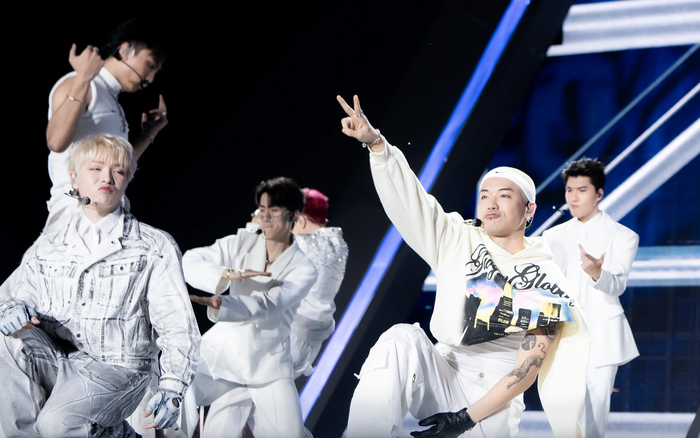 Rapper Negav và phát ngôn 'bỏ học' gây tranh cãi
