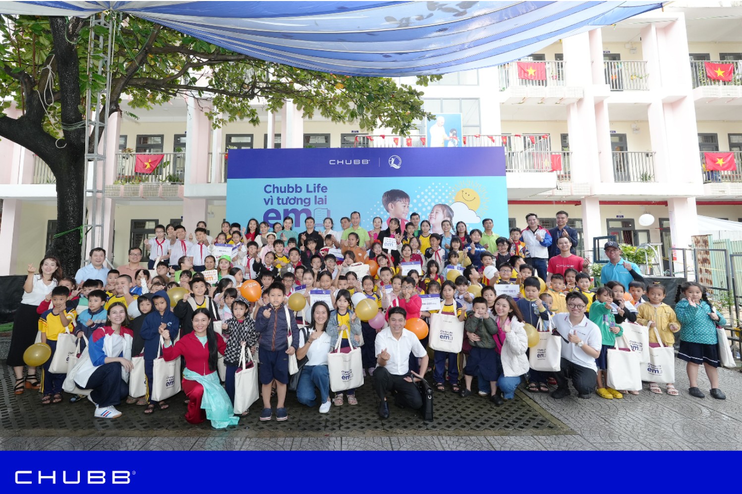 Cam kết “Vì một thế giới tốt đẹp hơn” của Chubb Life Việt Nam được ghi nhận tại AmCham CSR 2025